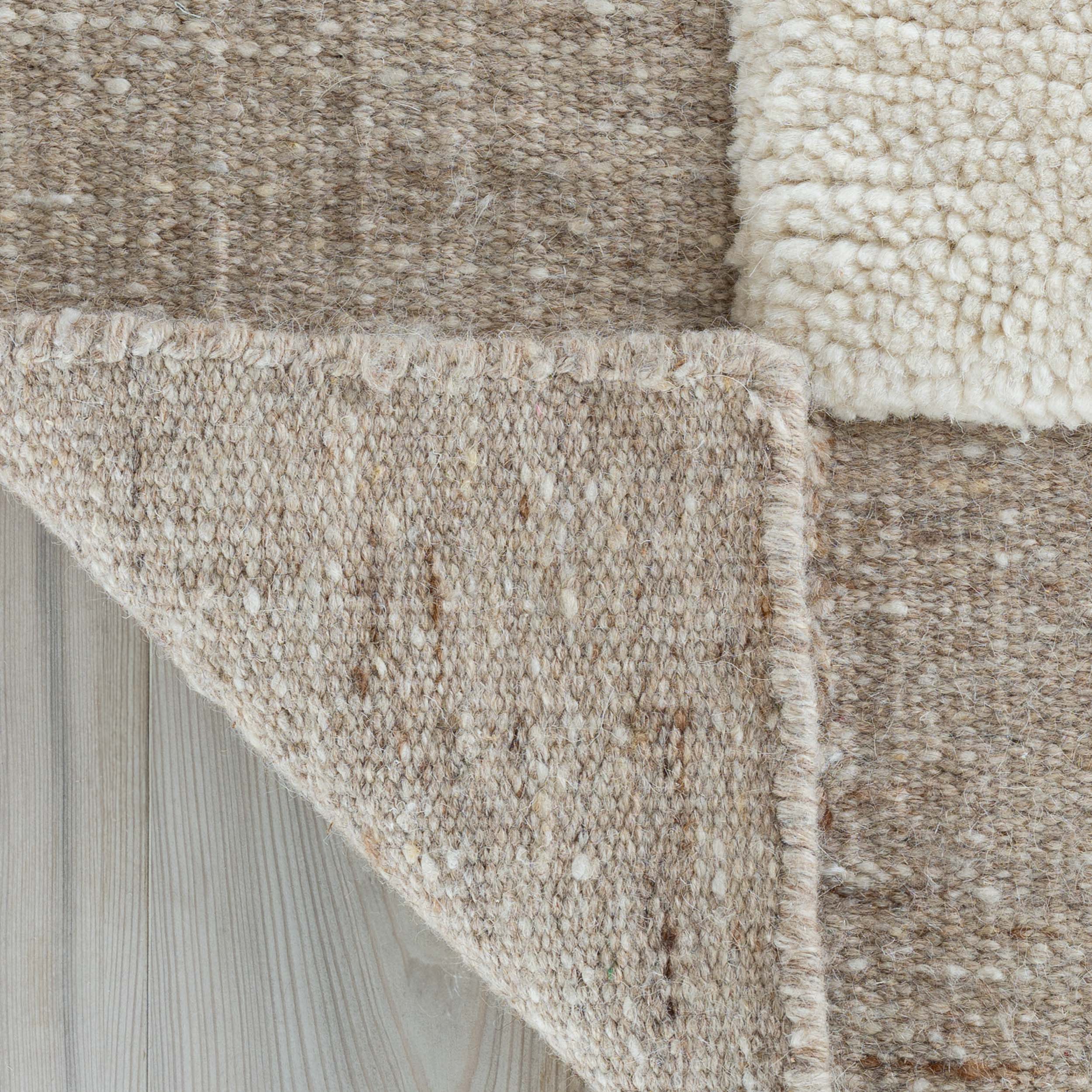 Kallas-villamatto beige